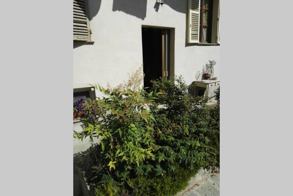 Ex Ostu Impero: vino, tartufo ed ospitalità La Morra Exterior foto